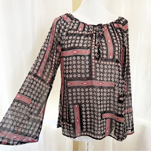 Bohemian bell sleeves blouse Size Medium - Picture 1 of 10